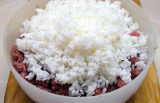 Мясные тефтели с рисом