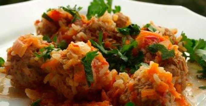 Мясные тефтели в овощной подливе