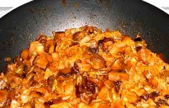 Солянка из капусты и грибов