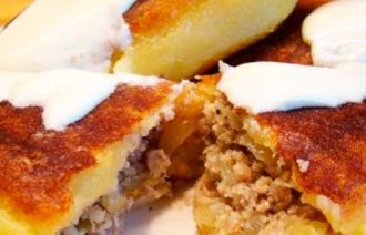 Пирожки картофельные с мясной начинкой