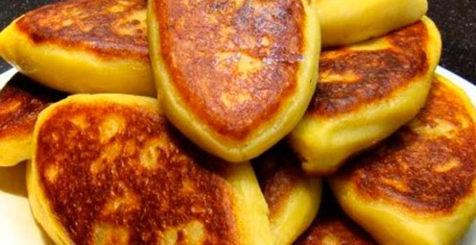 Пирожки картофельные с мясной начинкой