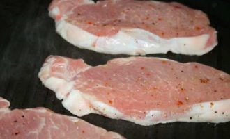 Эскалопы из свинины на сковороде-гриль