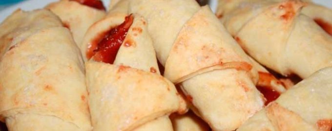 Сдобные рожки из творожного теста