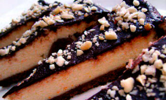 Творожный пирог в шоколадной глазури